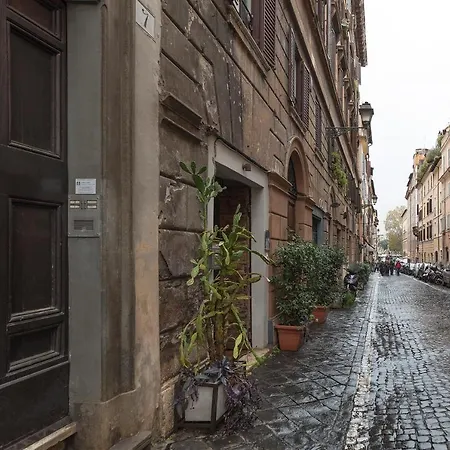 Piazza Navona Design Flat